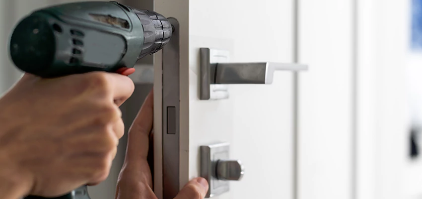 Locksmith For Lock Replacement Near Me in Hollister, CA